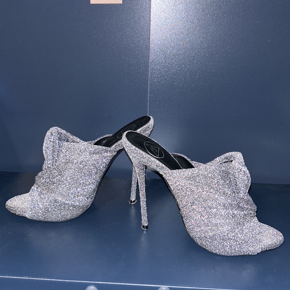 Silver mules
